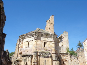 chevet roman abbaye d'alet les bains